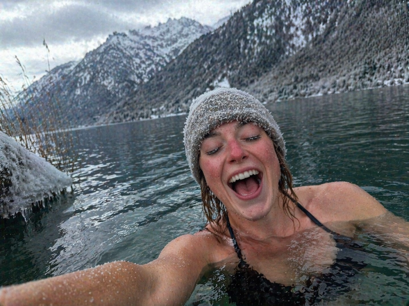 Eisbaden im Winter